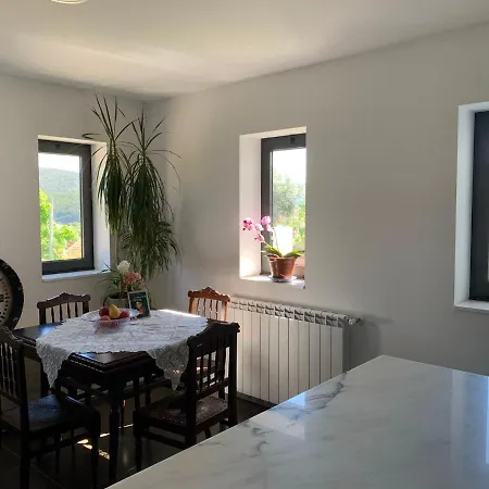 A Casa Do Abílio Em * Alvarenga