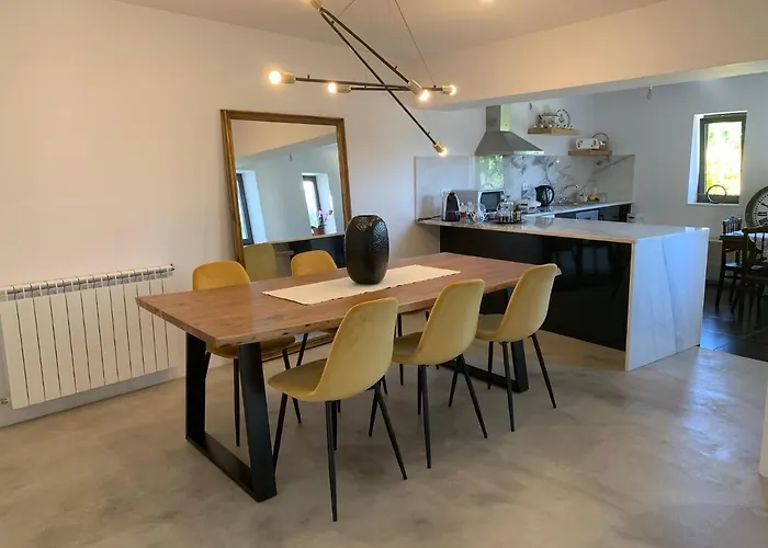 A Casa Do Abilio Em * Alvarenga